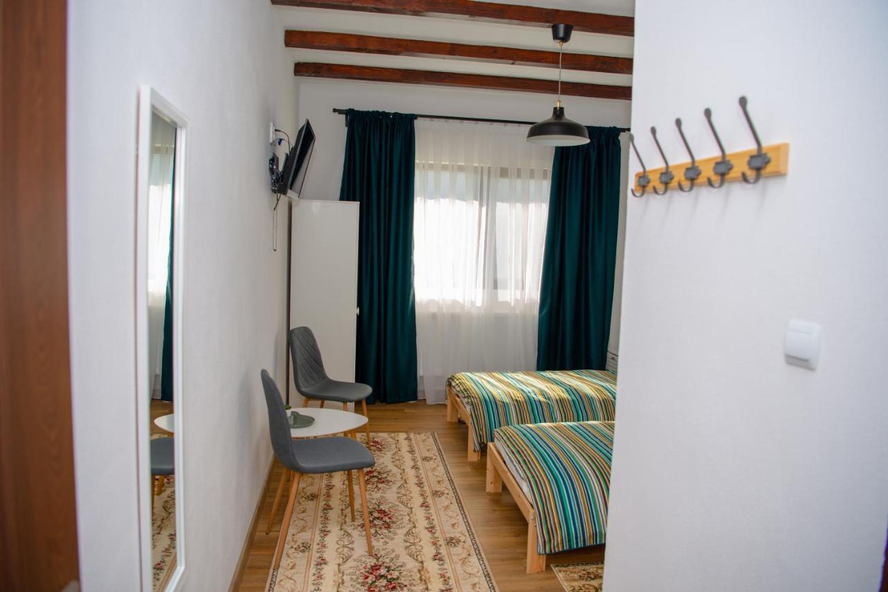 Family House Pristol Apartment ภายนอก รูปภาพ