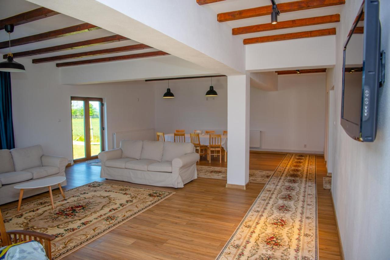 Family House Pristol Apartment ภายนอก รูปภาพ
