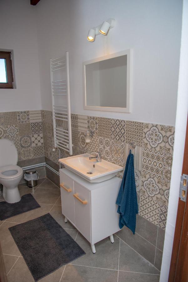 Family House Pristol Apartment ภายนอก รูปภาพ
