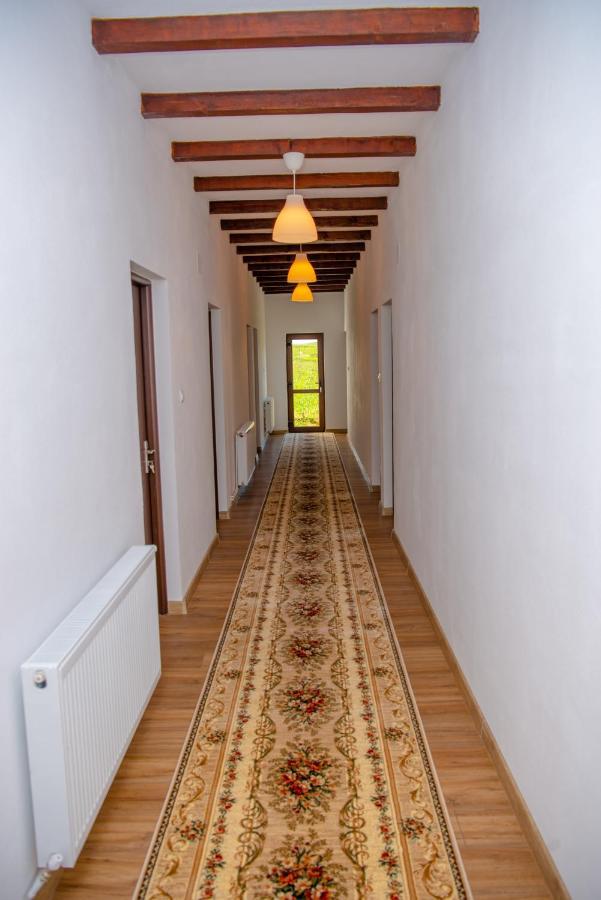 Family House Pristol Apartment ภายนอก รูปภาพ