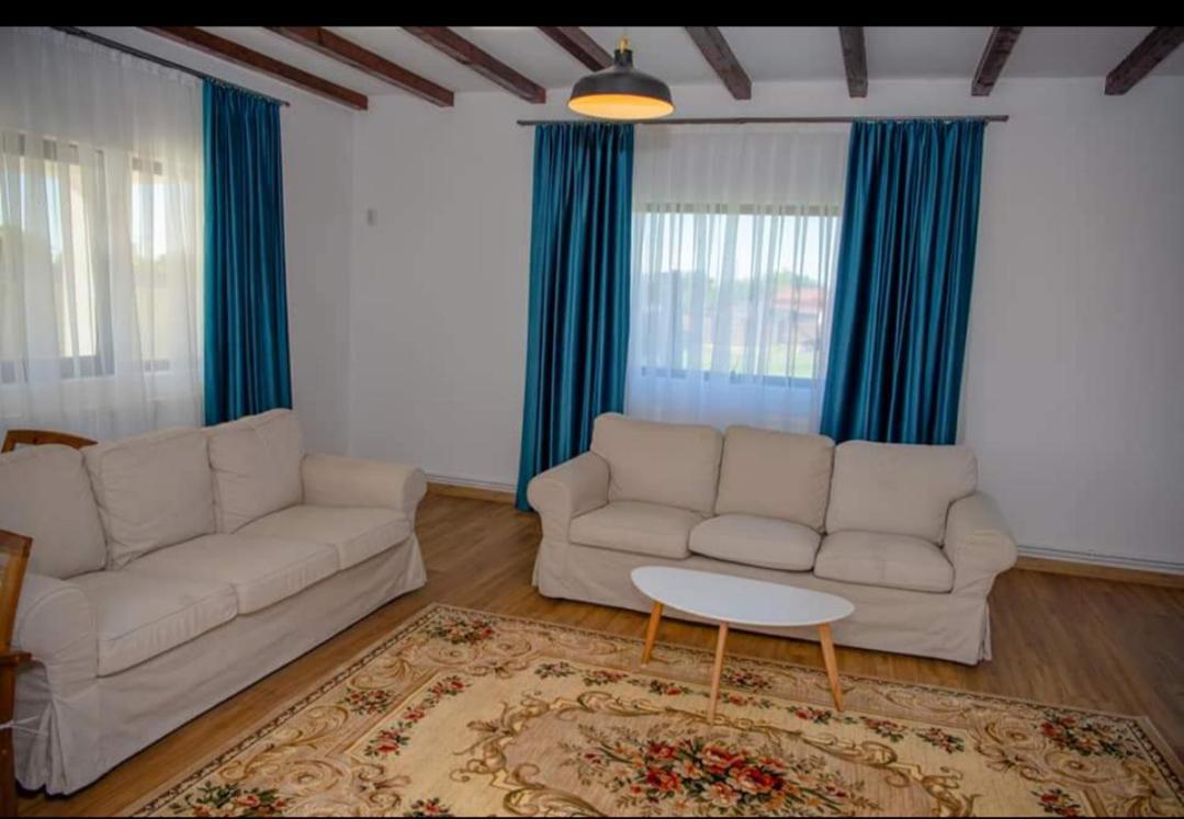 Family House Pristol Apartment ภายนอก รูปภาพ
