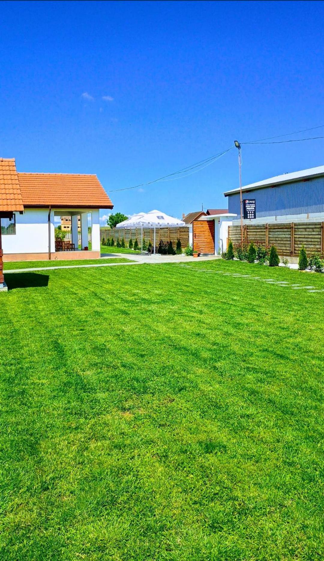 Family House Pristol Apartment ภายนอก รูปภาพ